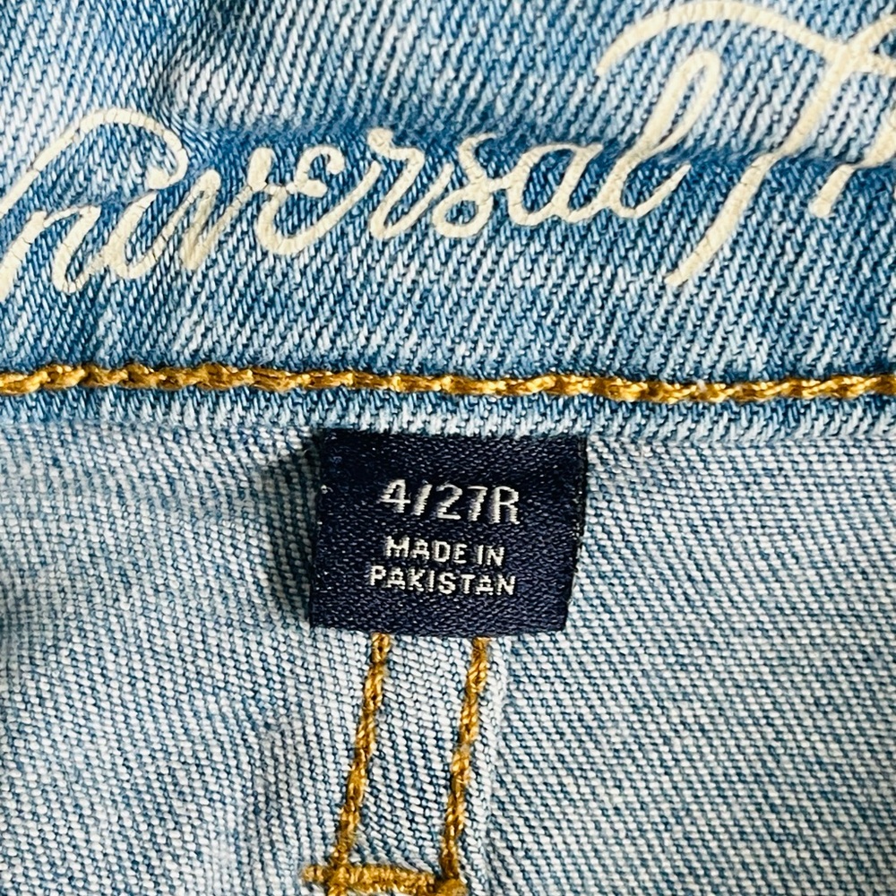 Universal Thread High Rise Light Denim Jeans - Picture 10 of 12